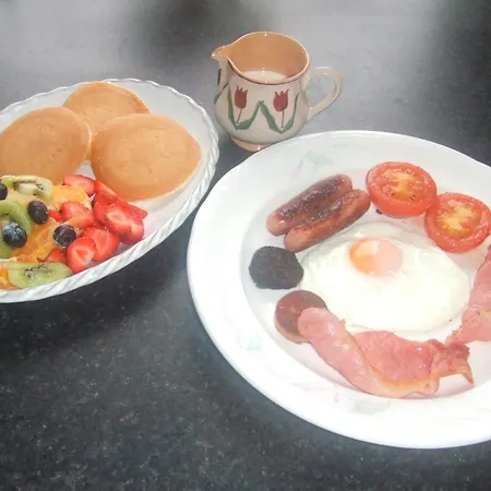 Bed & Breakfast River Meadows 3*