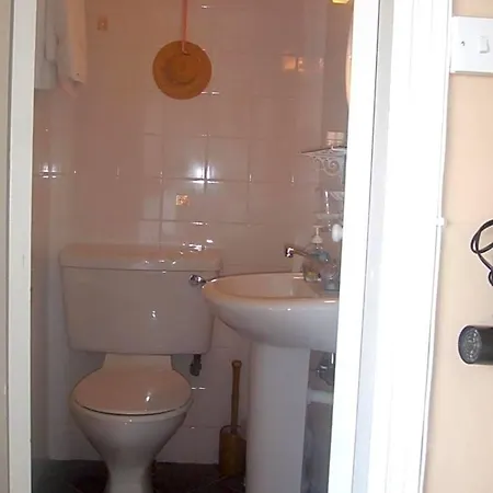 River Meadows Bed & Breakfast 3*