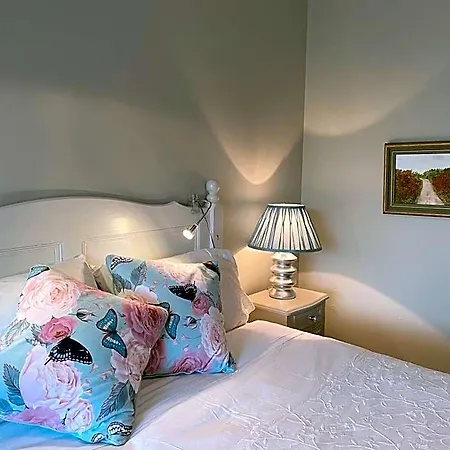 River Meadows Bed & Breakfast