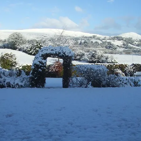 Bed & Breakfast River Meadows 3*