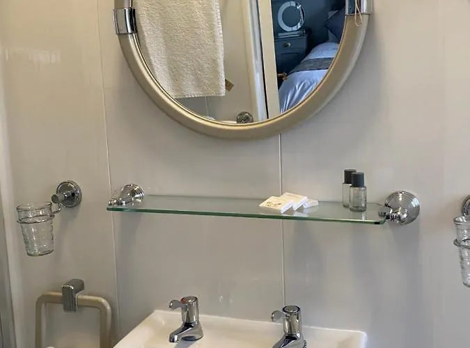 River Meadows B&B 켄마어