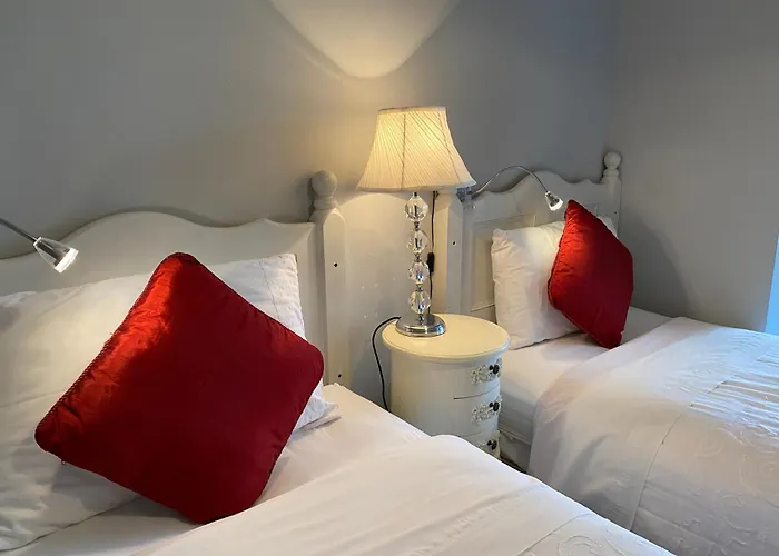 Bed & Breakfast River Meadows 3*